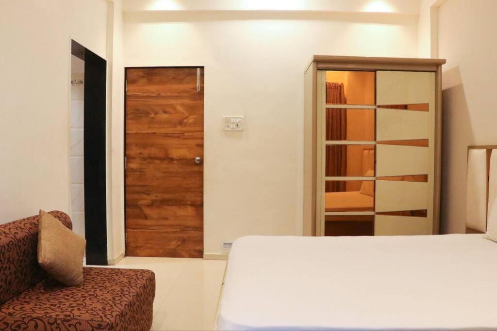 Stayhaven Aqua With Pvt Theatre & Pool Mumbai Dış mekan fotoğraf